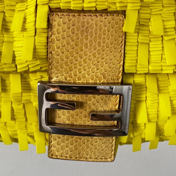 Sod! Vintage FENDI bright yellow sequin baguette - Picture 7 of 7